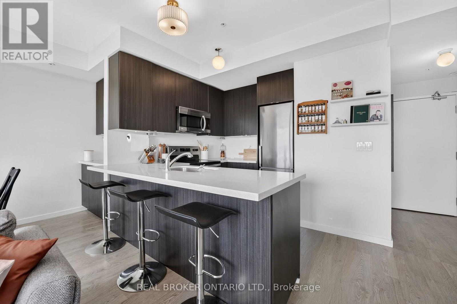 521 - 1711 Pure Springs Boulevard, Pickering (Duffin Heights), Ontario  L1X 0E3 - Photo 11 - E13784298