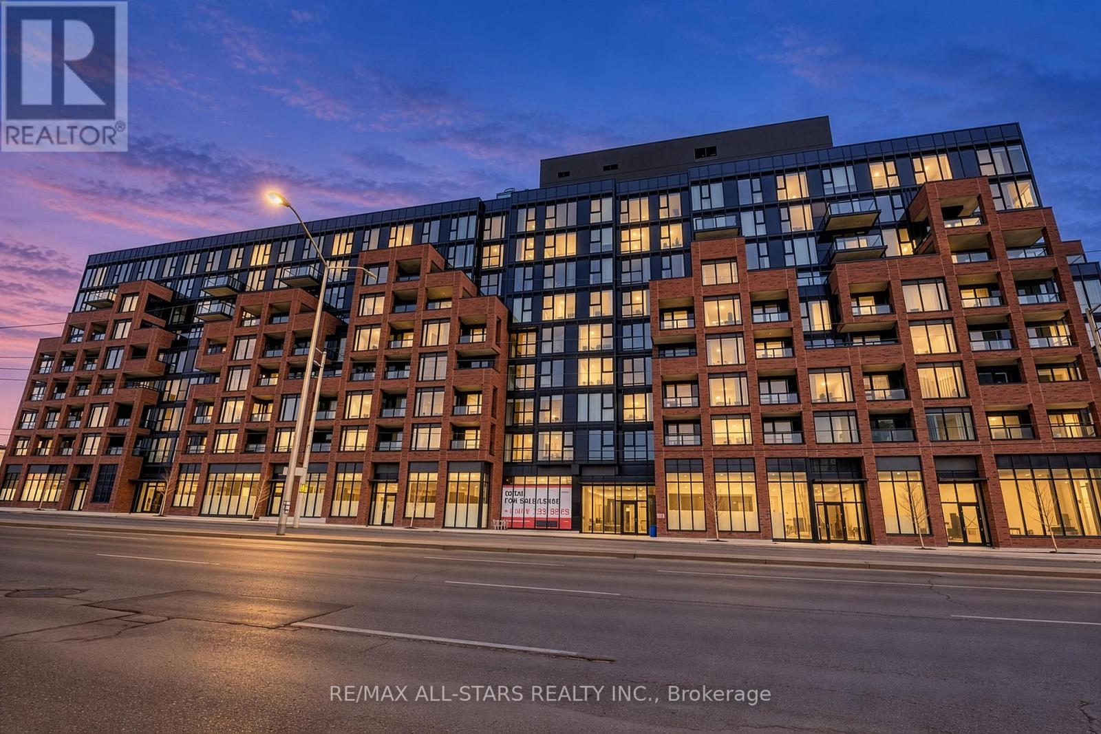 207 - 2799 KINGSTON ROAD