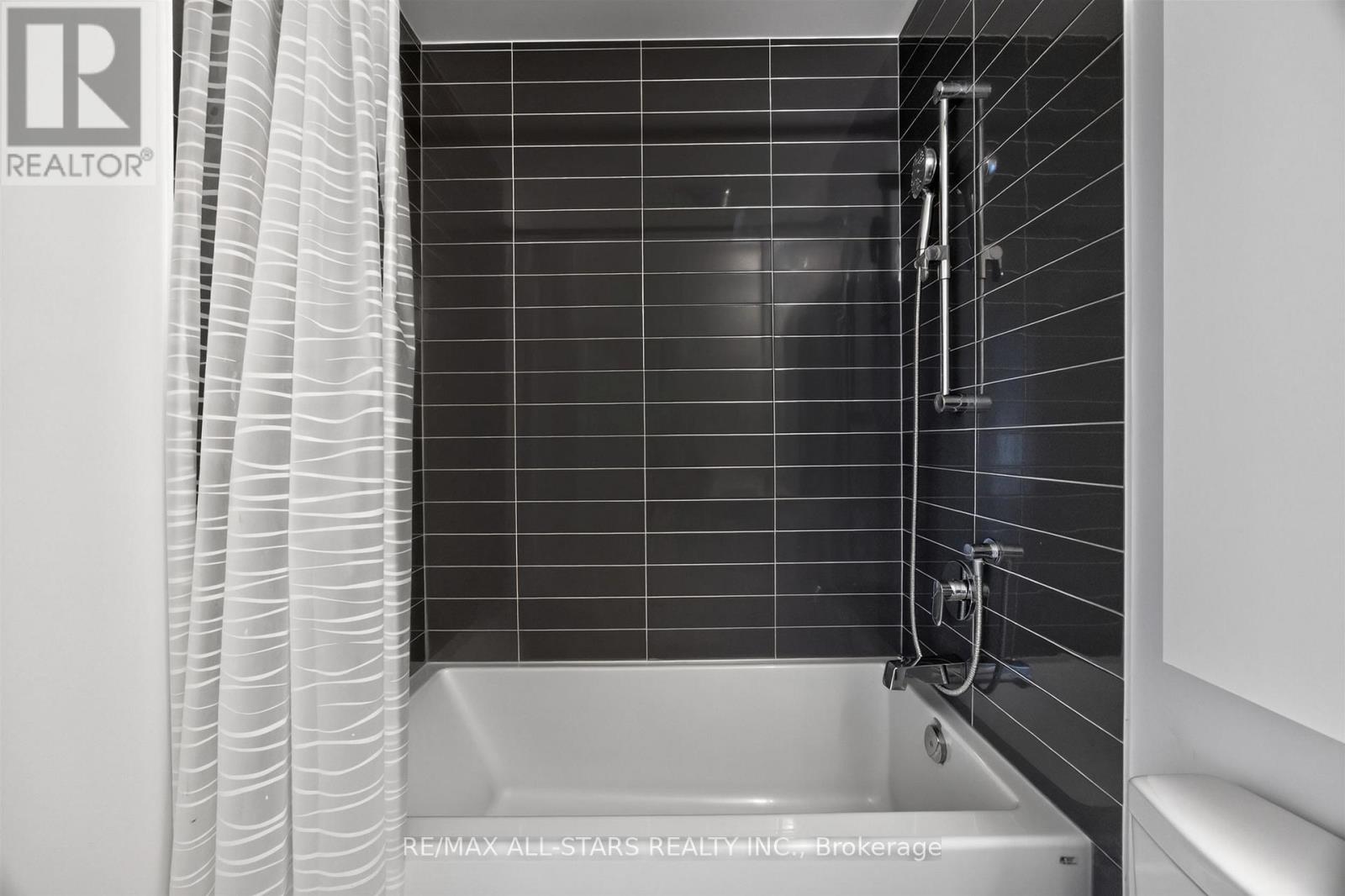 207 - 2799 Kingston Road, Toronto, Ontario M1M 1N1 - Photo 21 - E13784340