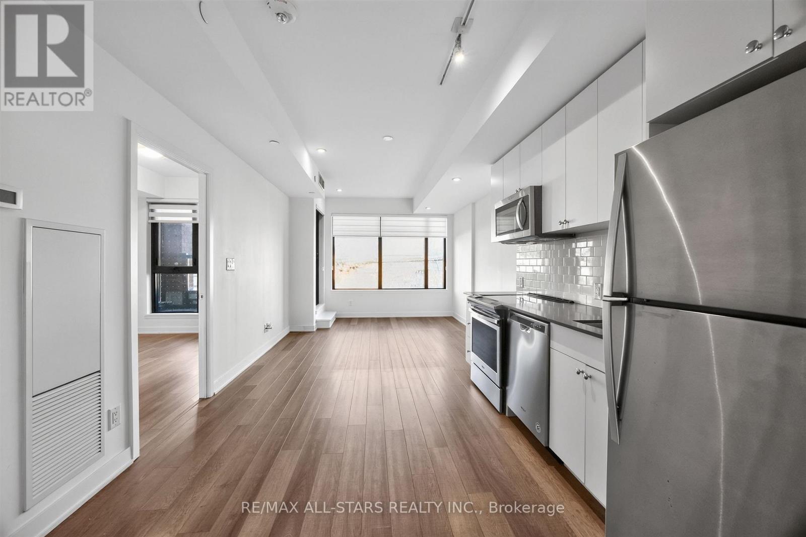 207 - 2799 Kingston Road, Toronto, Ontario M1M 1N1 - Photo 6 - E13784340