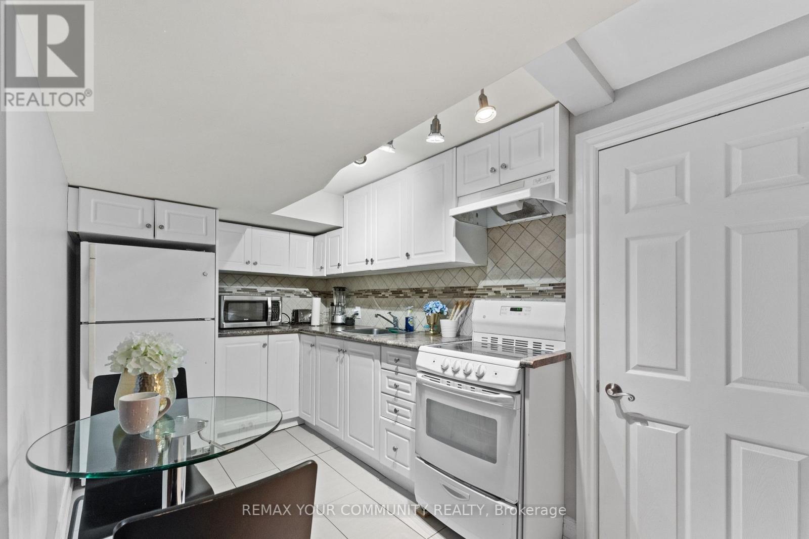 23 Penetang Crescent, Toronto, Ontario M1K 4Y4 - Photo 27 - E13784386