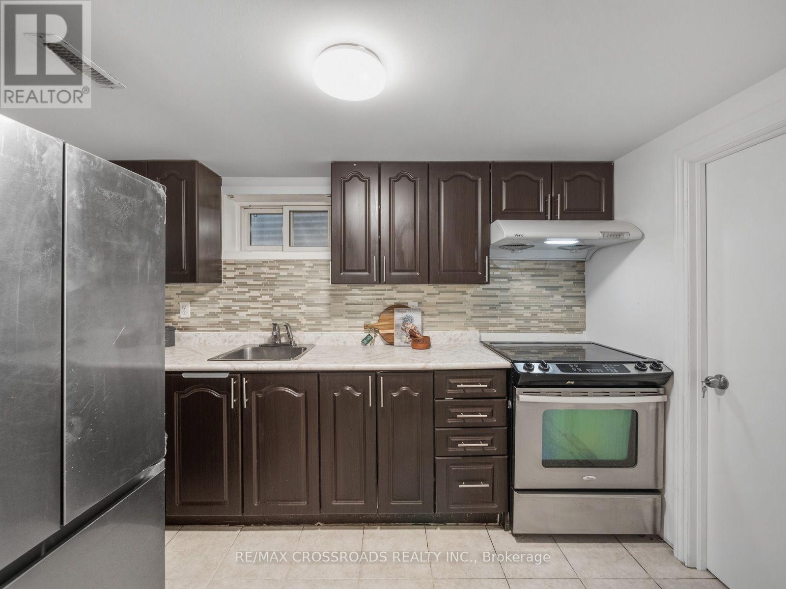 Bsmt - 19 Shoreland Crescent, Toronto, Ontario  M1G 1M4 - Photo 26 - E13784392