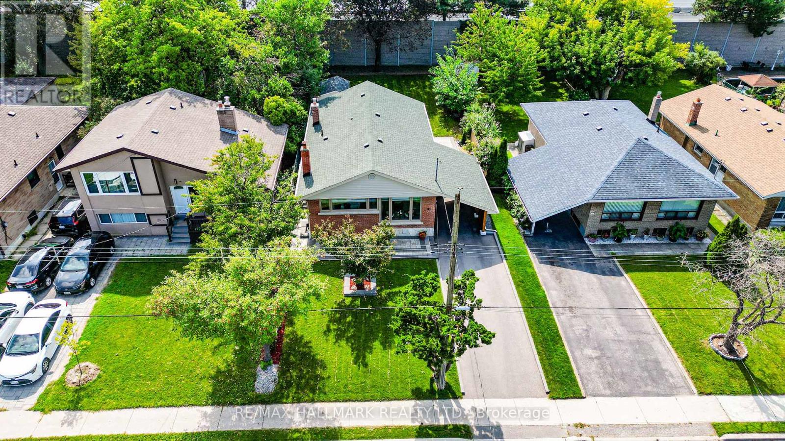 31 Wishing Well Drive, Toronto, Ontario  M1T 1H9 - Photo 37 - E13784400