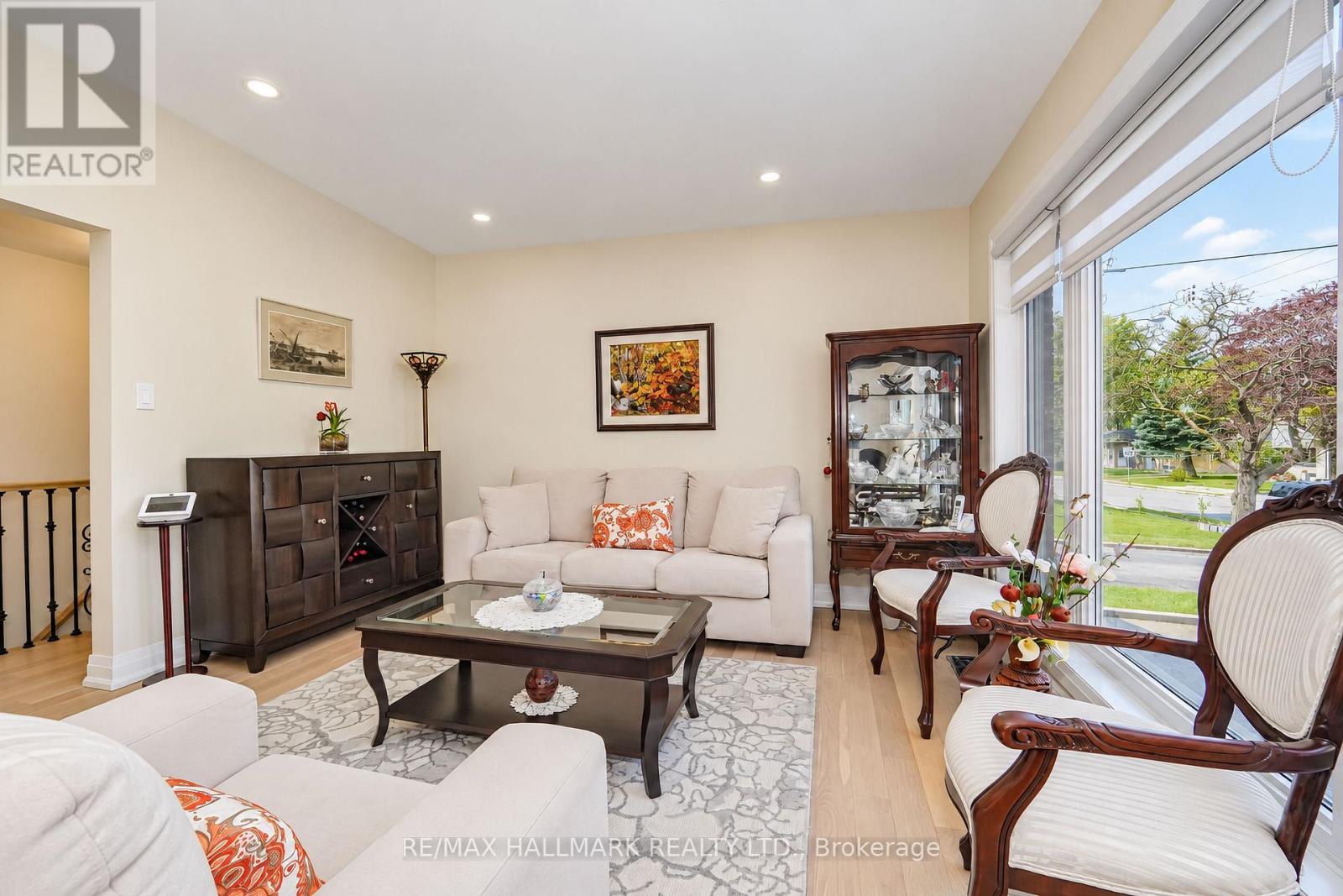 31 Wishing Well Drive, Toronto, Ontario  M1T 1H9 - Photo 8 - E13784400