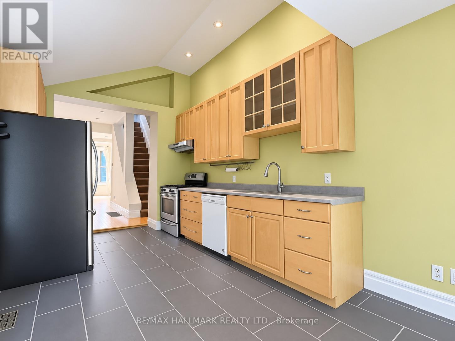 193 Boulton Avenue, Toronto (South Riverdale), Ontario  M4M 2J9 - Photo 17 - E13784436