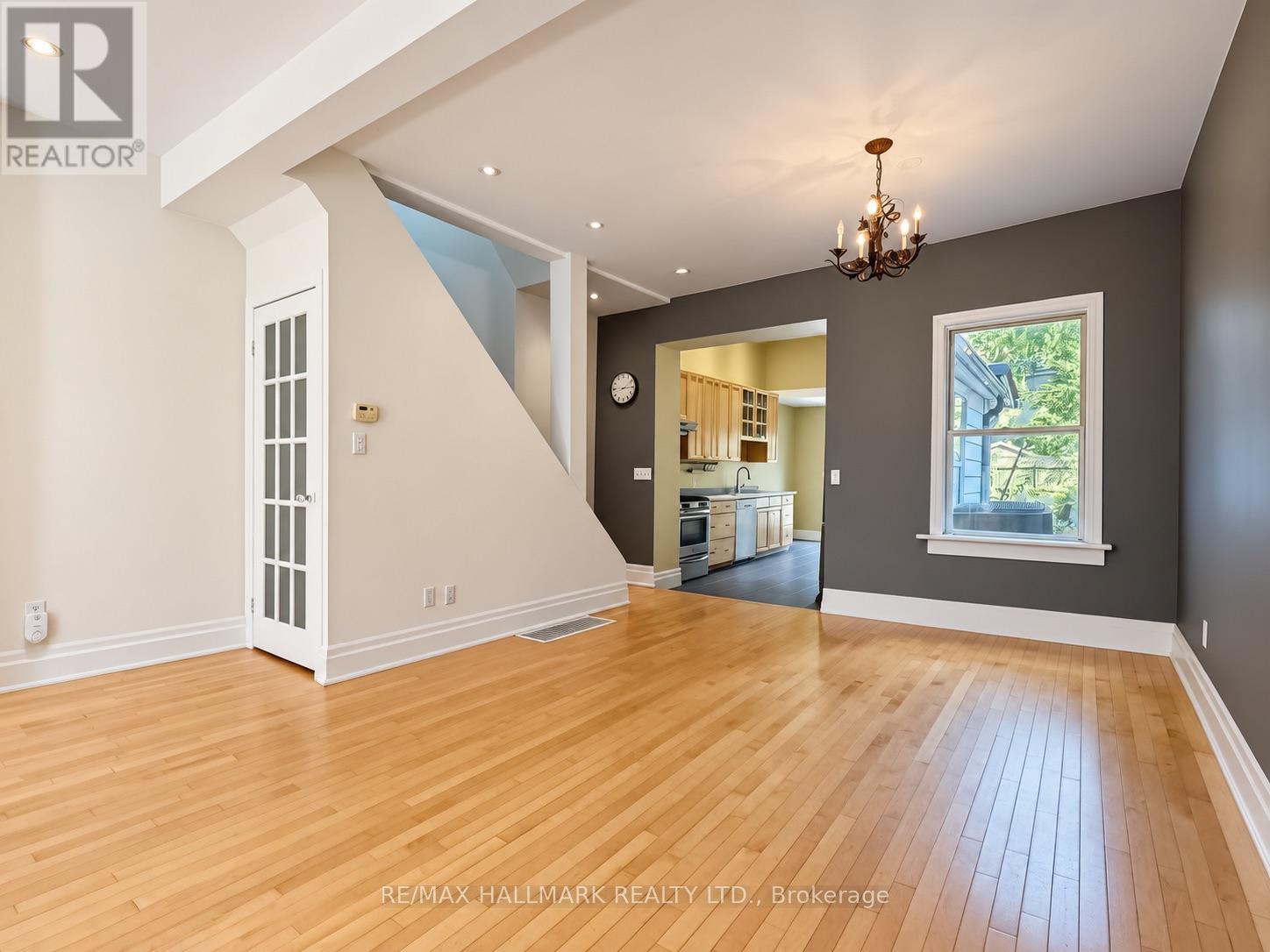 193 Boulton Avenue, Toronto (South Riverdale), Ontario  M4M 2J9 - Photo 8 - E13784436