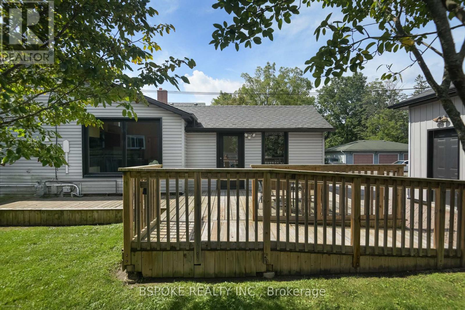 578 Kingston Road W, Ajax (Central West), Ontario  L1T 3A2 - Photo 36 - E13784560