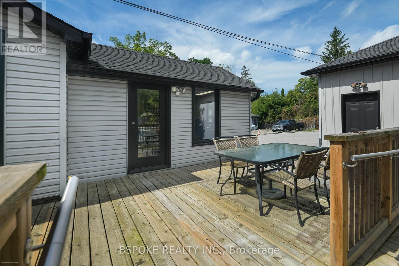 578 Kingston Road W, Ajax (Central West), Ontario  L1T 3A2 - Photo 37 - E13784560