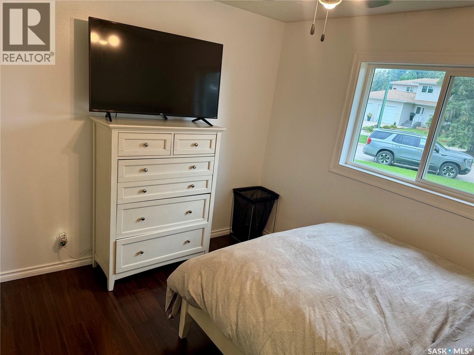 105 5th Street E, Nipawin, Saskatchewan  S0E 1E0 - Photo 11 - SK048382