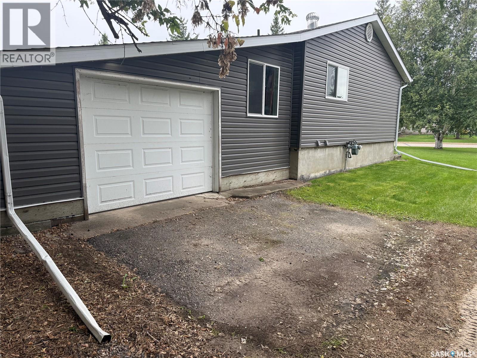 105 5th Street E, Nipawin, Saskatchewan  S0E 1E0 - Photo 37 - SK048382