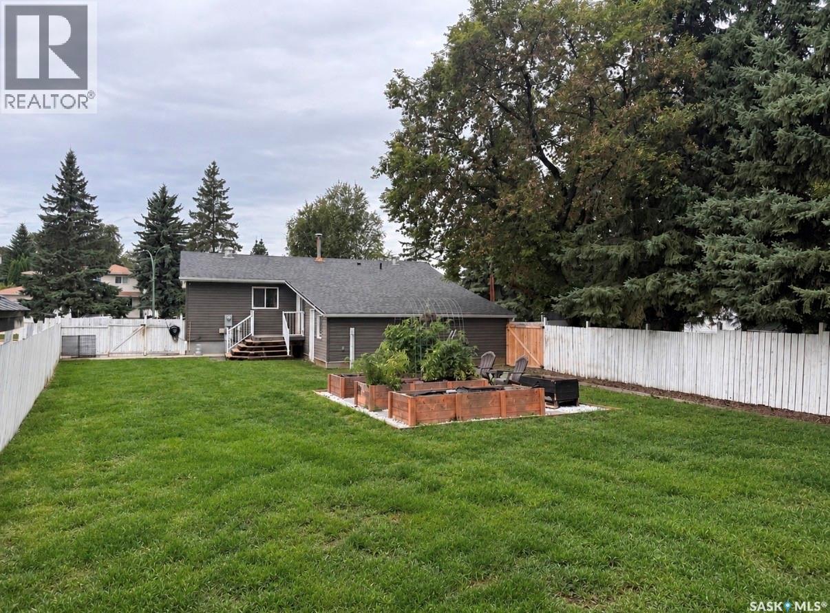 105 5th Street E, Nipawin, Saskatchewan  S0E 1E0 - Photo 43 - SK048382