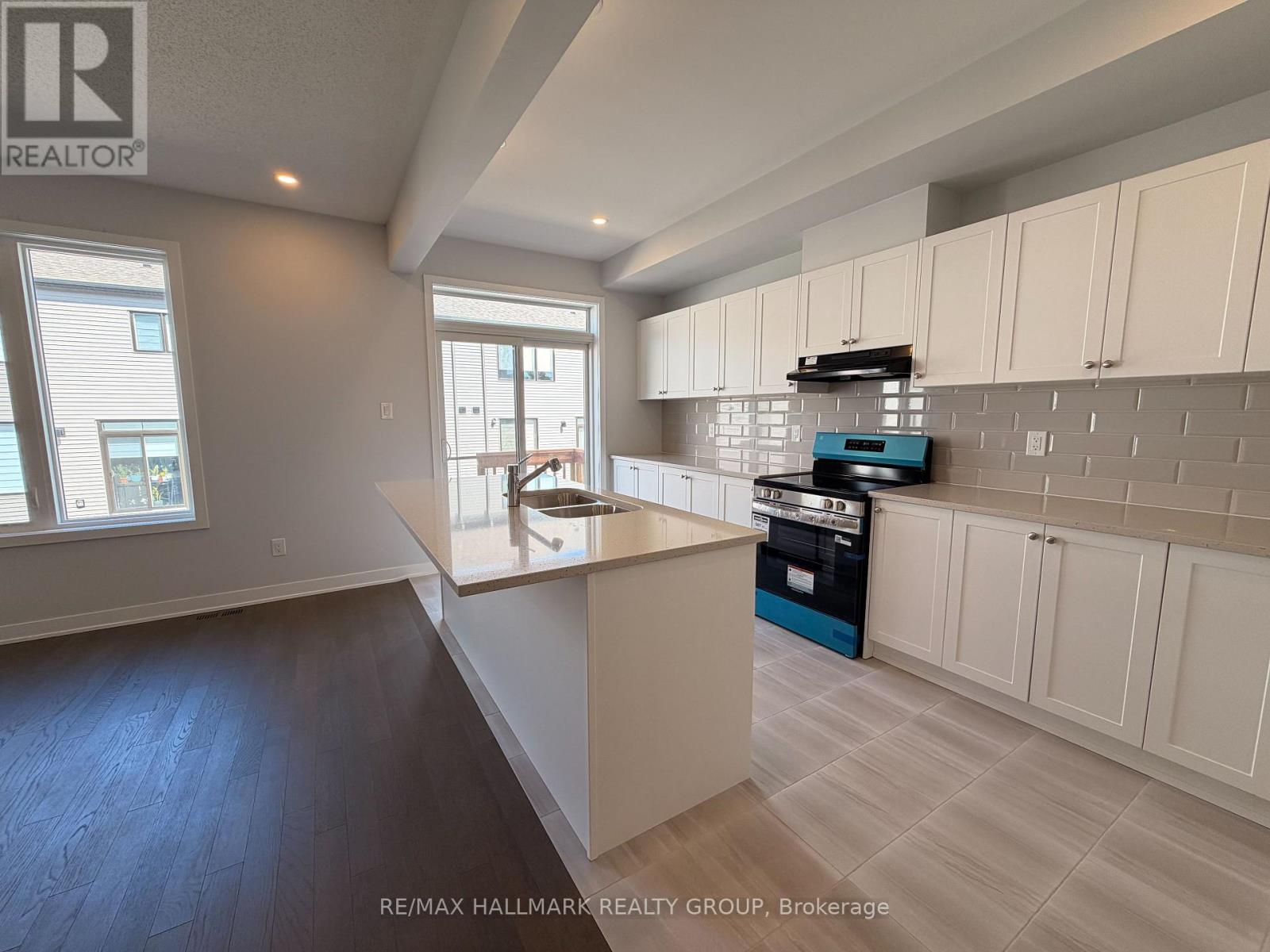 1047 Elixir Place, Ottawa, Ontario K2W 0P4 - Photo 6 - X13784370