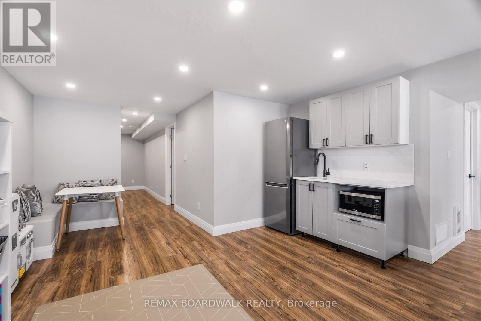 210 Pingwi Place, Ottawa, Ontario  K1X 0G1 - Photo 42 - X13784522