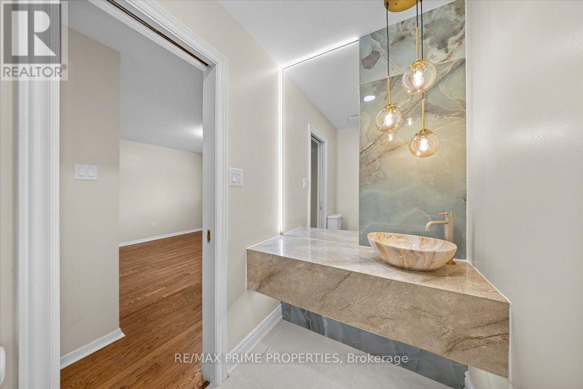 104 Queensline Drive, Ottawa, Ontario  K2H 7J5 - Photo 20 - X13784524