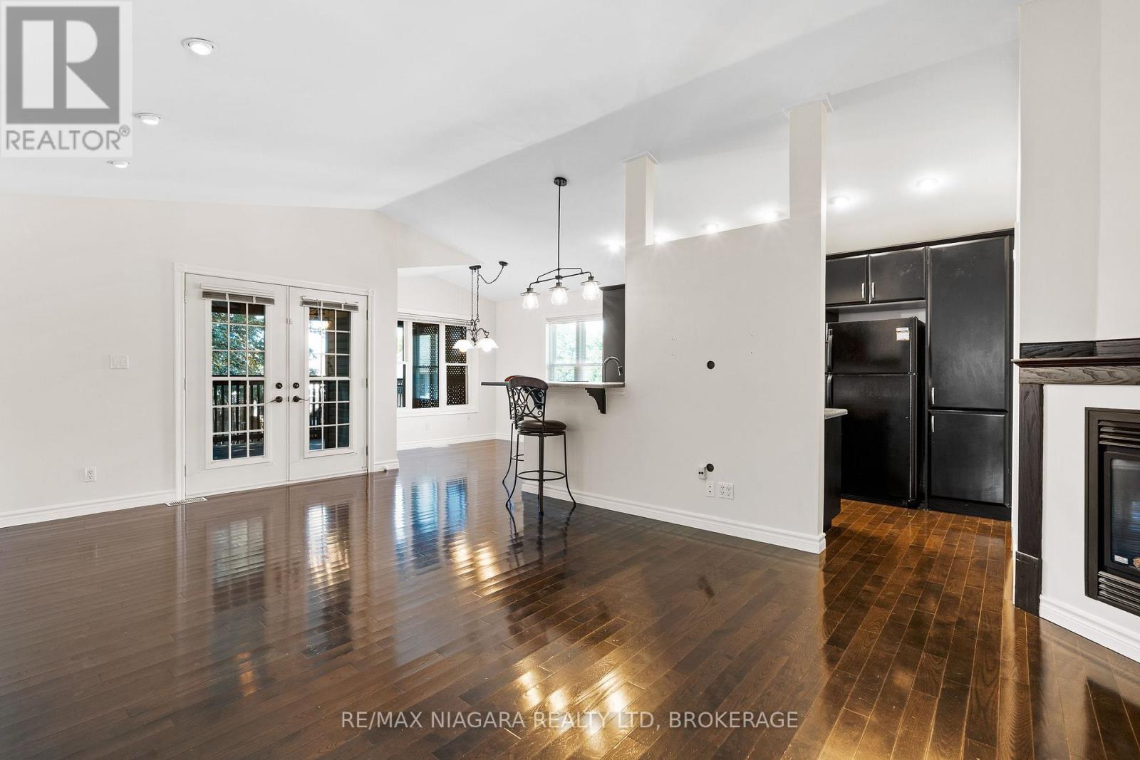 5671 Highland Avenue, Niagara Falls, Ontario  L2G 4X2 - Photo 6 - X13784292