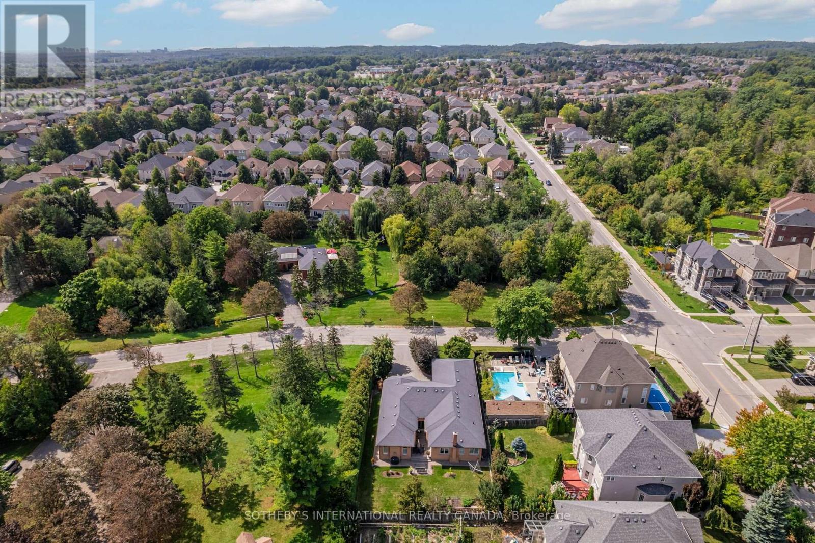 83 Burndean Court, Richmond Hill, Ontario L4C 9W5 - Photo 44 - N13784148
