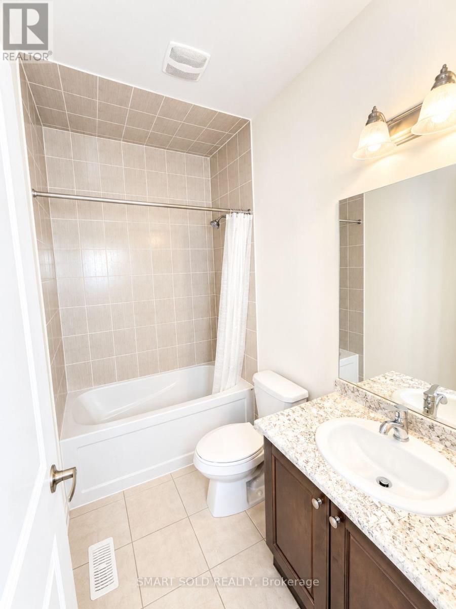 35 Duncombe Lane, Richmond Hill, Ontario  L4C 1C2 - Photo 18 - N13784178