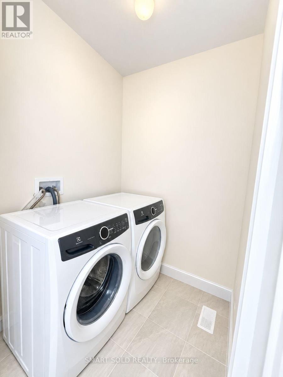 35 Duncombe Lane, Richmond Hill, Ontario  L4C 1C2 - Photo 19 - N13784178