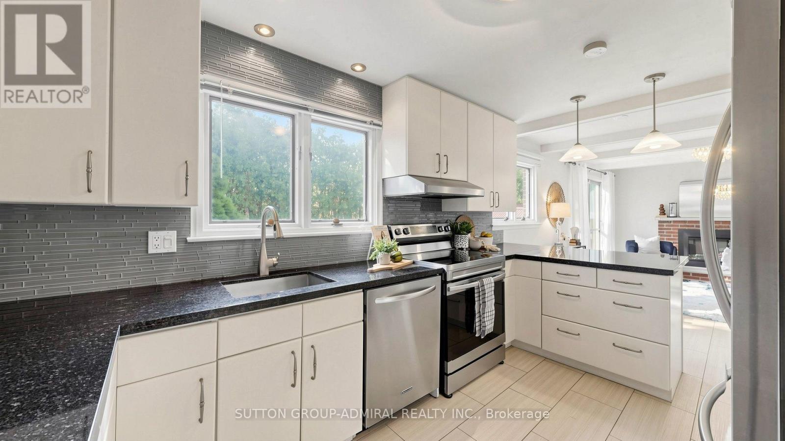 4 Shady Lane Crescent, Markham, Ontario  L3T 3W7 - Photo 19 - N13784280