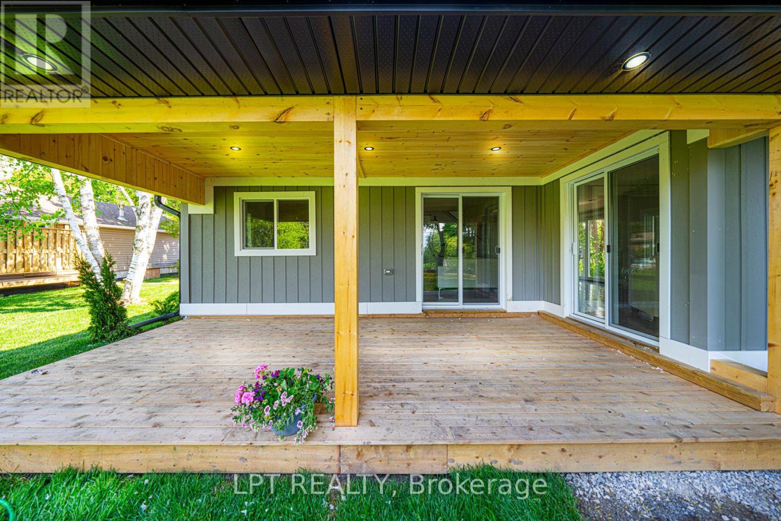 549 Lake Drive E, Georgina, Ontario  L0E 1S0 - Photo 23 - N13784286