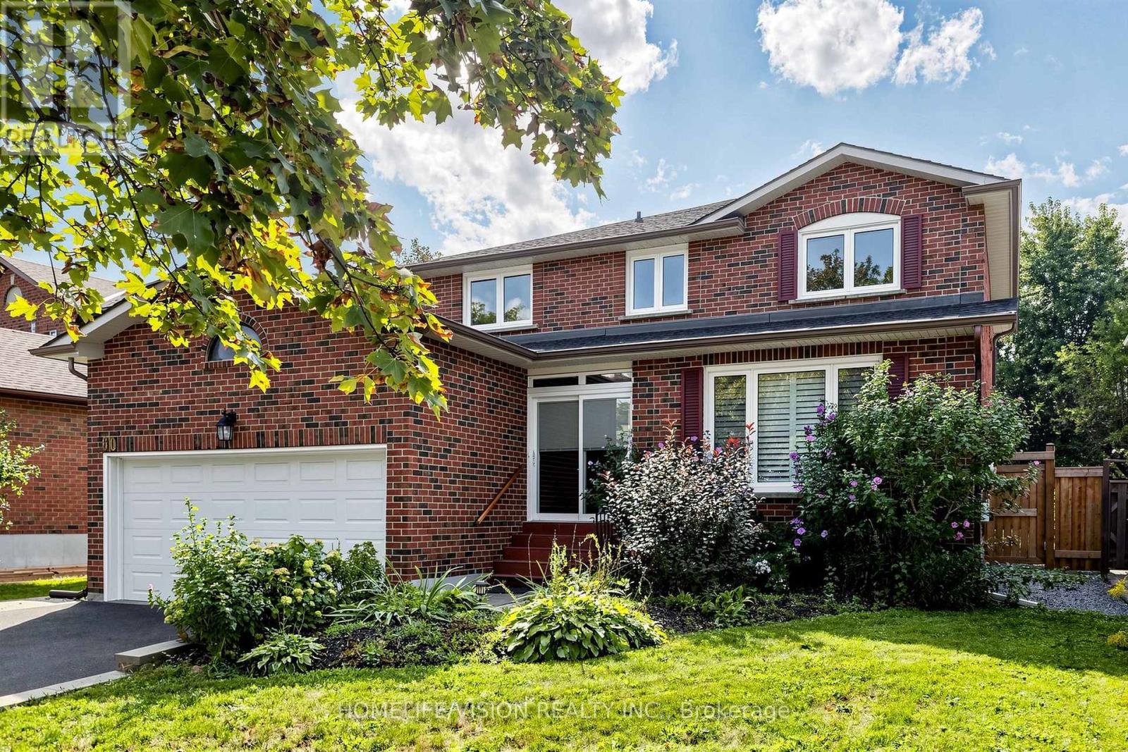60 Carrington Drive, Richmond Hill (Mill Pond), Ontario  L4C 8A4 - Photo 2 - N13784408