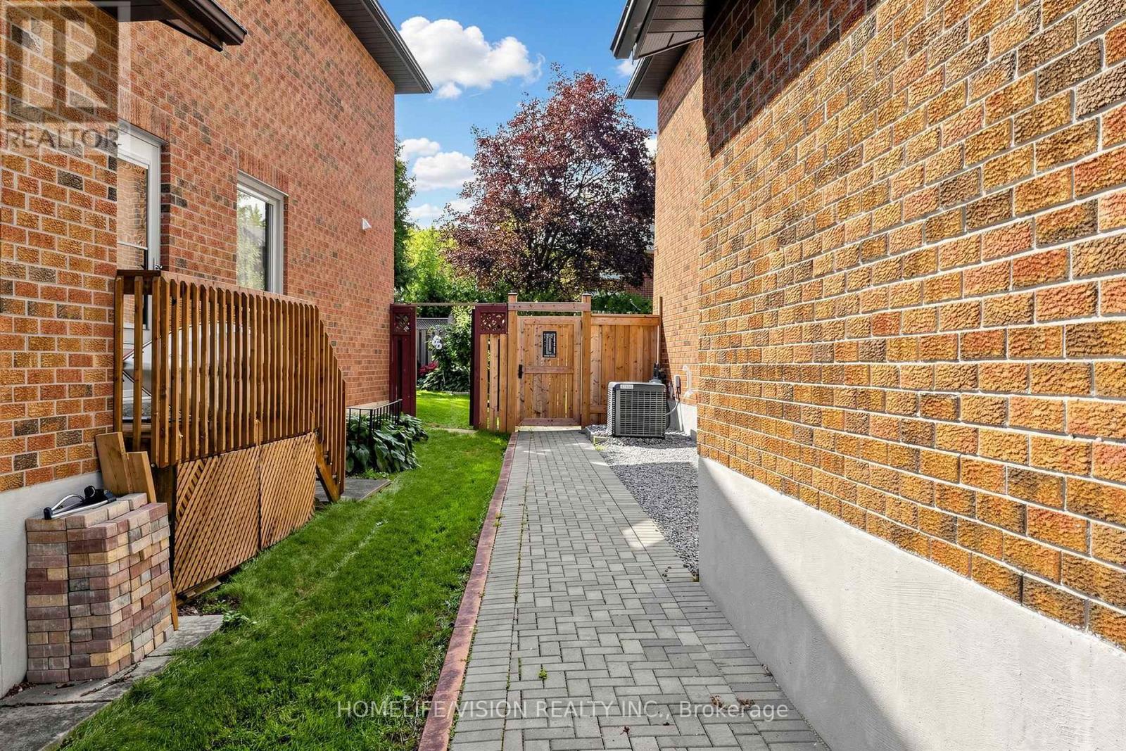 60 Carrington Drive, Richmond Hill (Mill Pond), Ontario  L4C 8A4 - Photo 48 - N13784408
