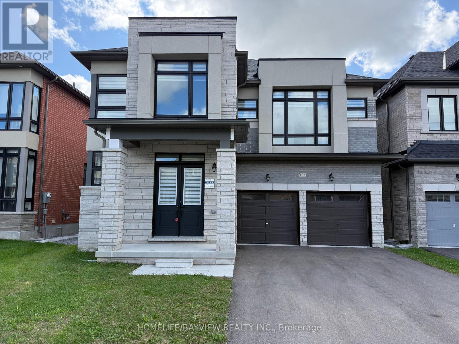 105 HALLDORSON AVENUE, Aurora, Ontario