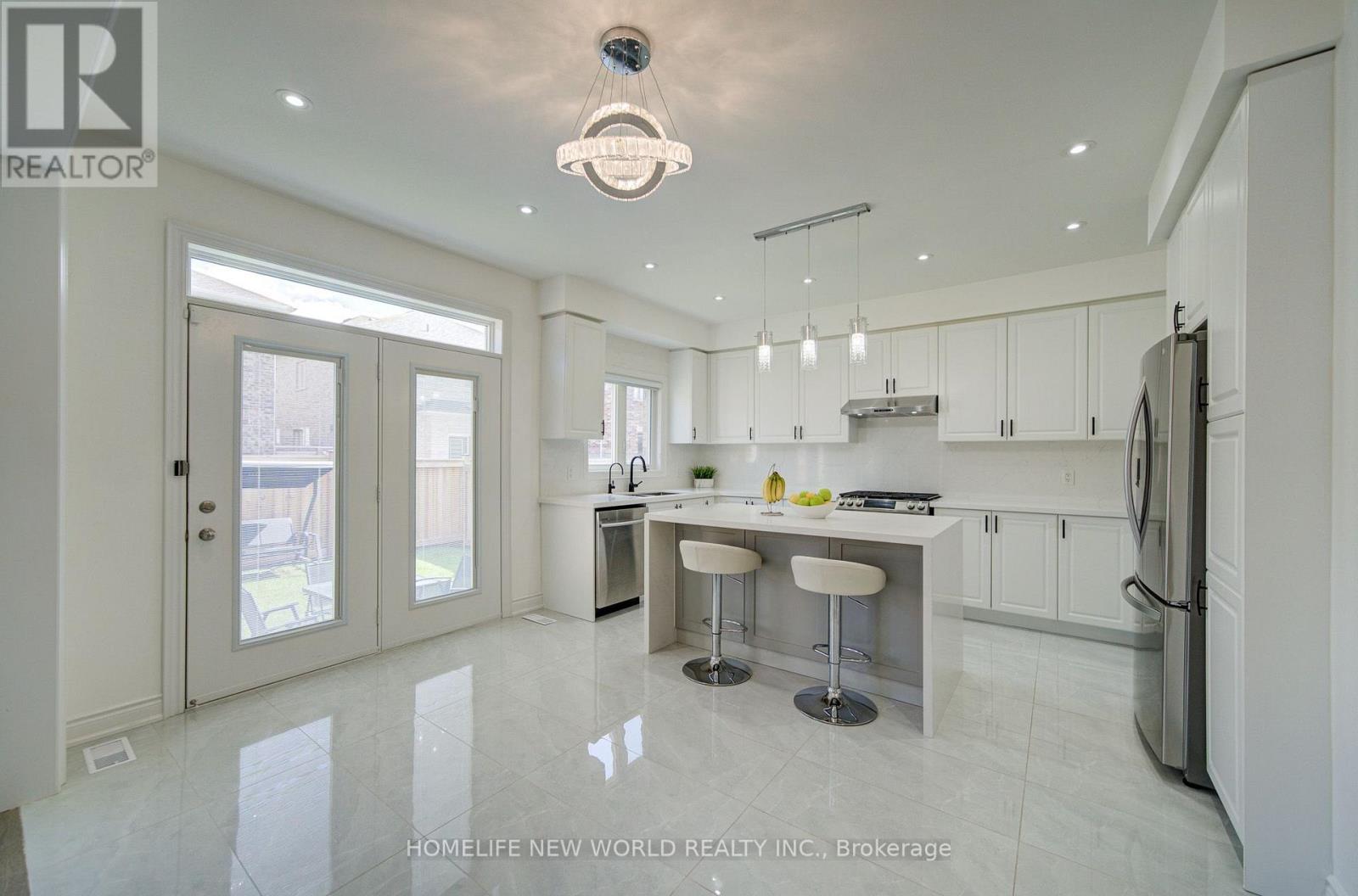 11 Conductor Avenue, Whitchurch-Stouffville, Ontario  L4A 4X5 - Photo 18 - N13784480