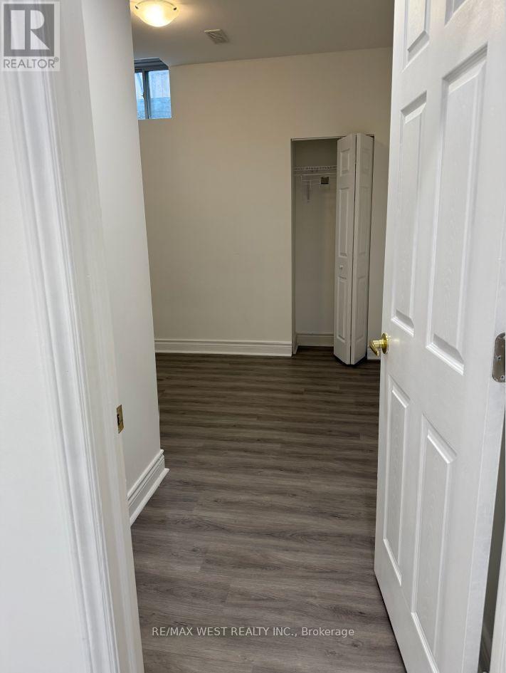 1805 Emberton Way, Innisfil, Ontario  L9S 0N4 - Photo 7 - N13784568