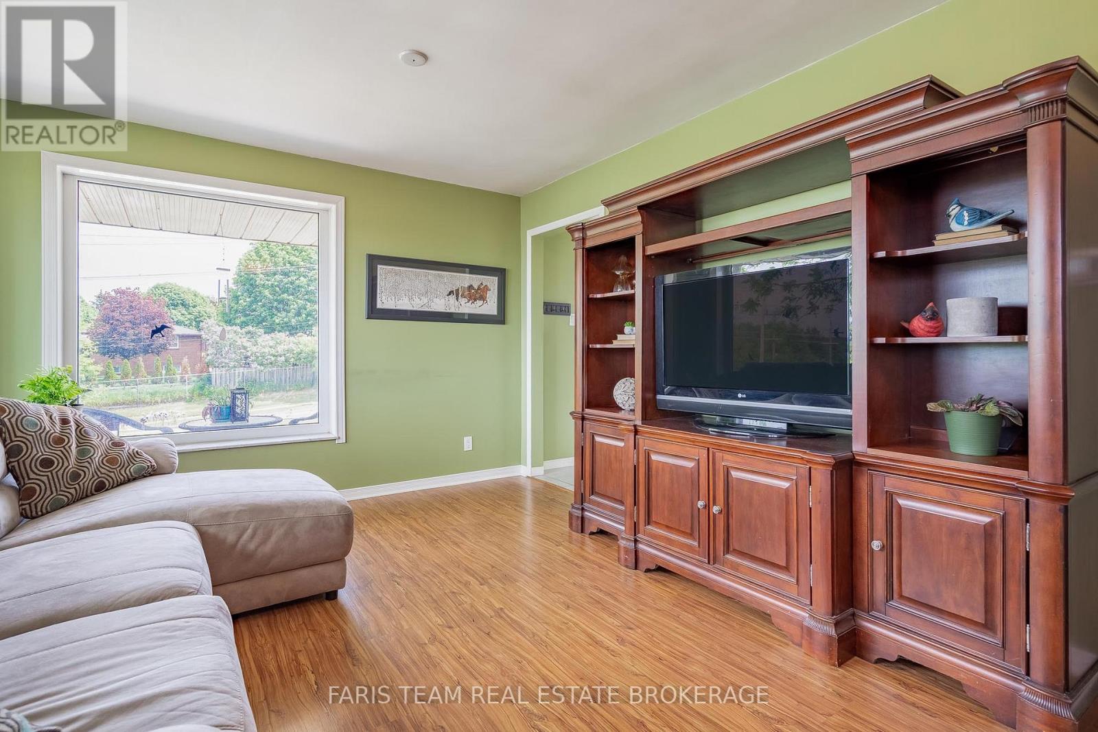 82 Bayview Drive, Barrie (Allandale Heights), Ontario  L4N 3P1 - Photo 13 - S13784338