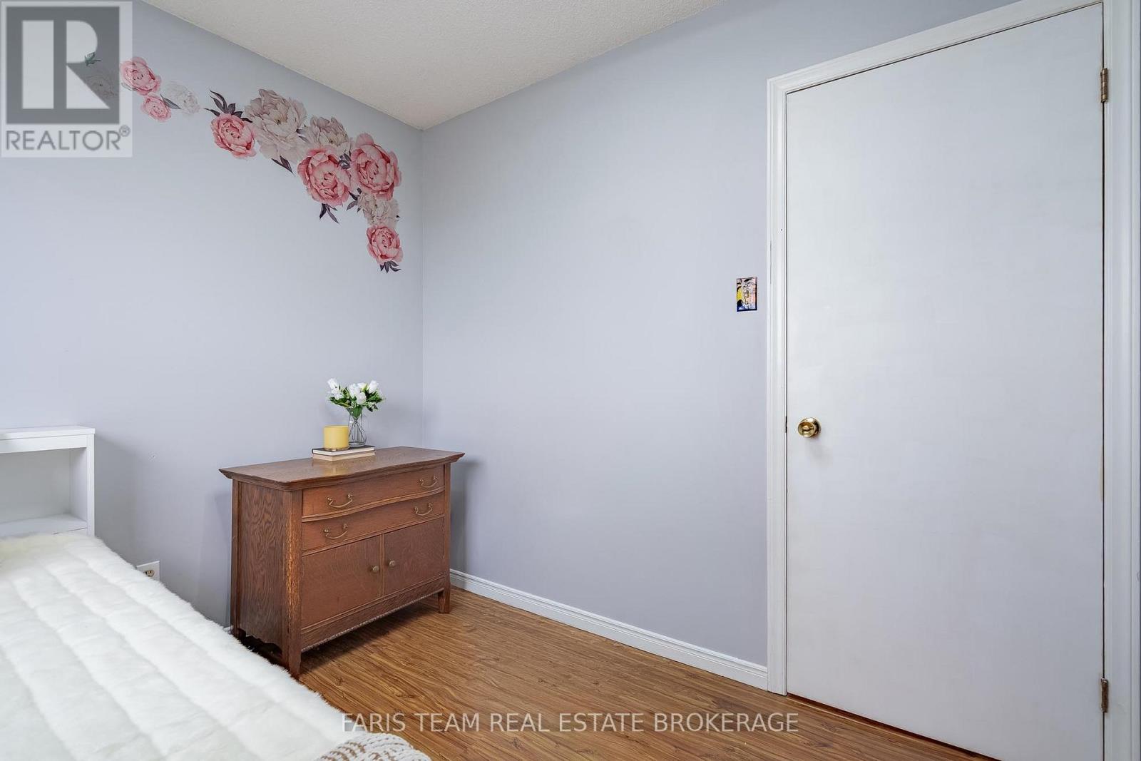 82 Bayview Drive, Barrie (Allandale Heights), Ontario  L4N 3P1 - Photo 21 - S13784338