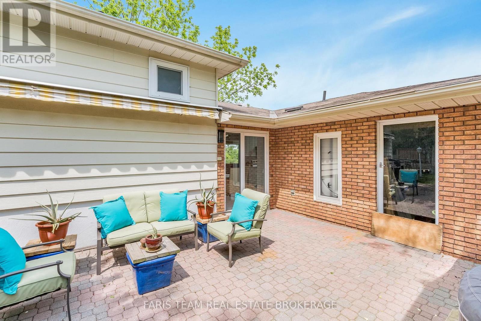 82 Bayview Drive, Barrie (Allandale Heights), Ontario  L4N 3P1 - Photo 36 - S13784338