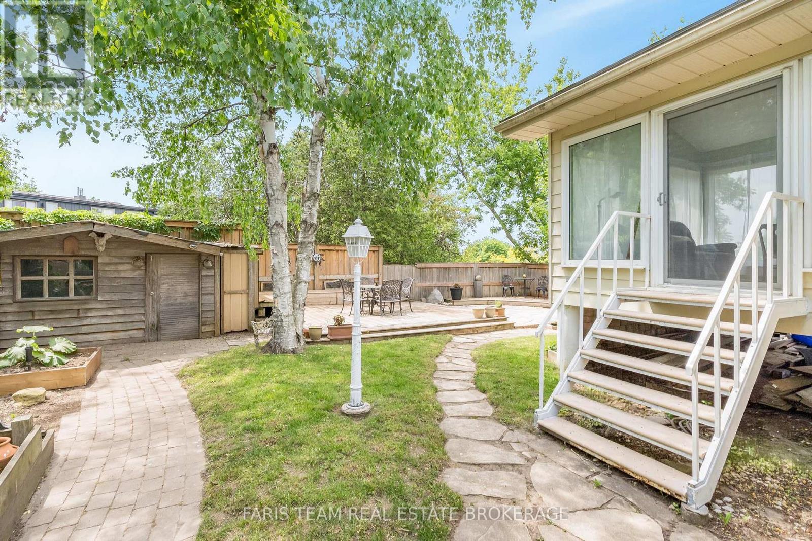 82 Bayview Drive, Barrie (Allandale Heights), Ontario  L4N 3P1 - Photo 38 - S13784338