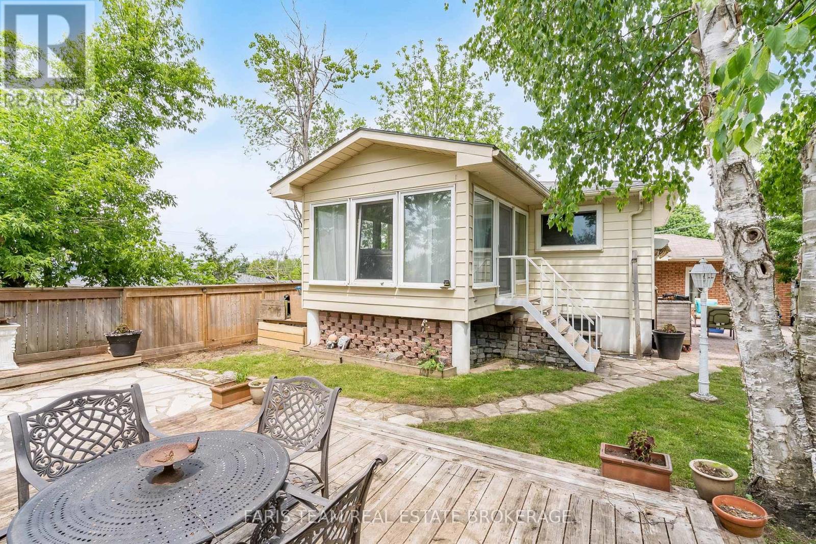 82 Bayview Drive, Barrie (Allandale Heights), Ontario  L4N 3P1 - Photo 41 - S13784338