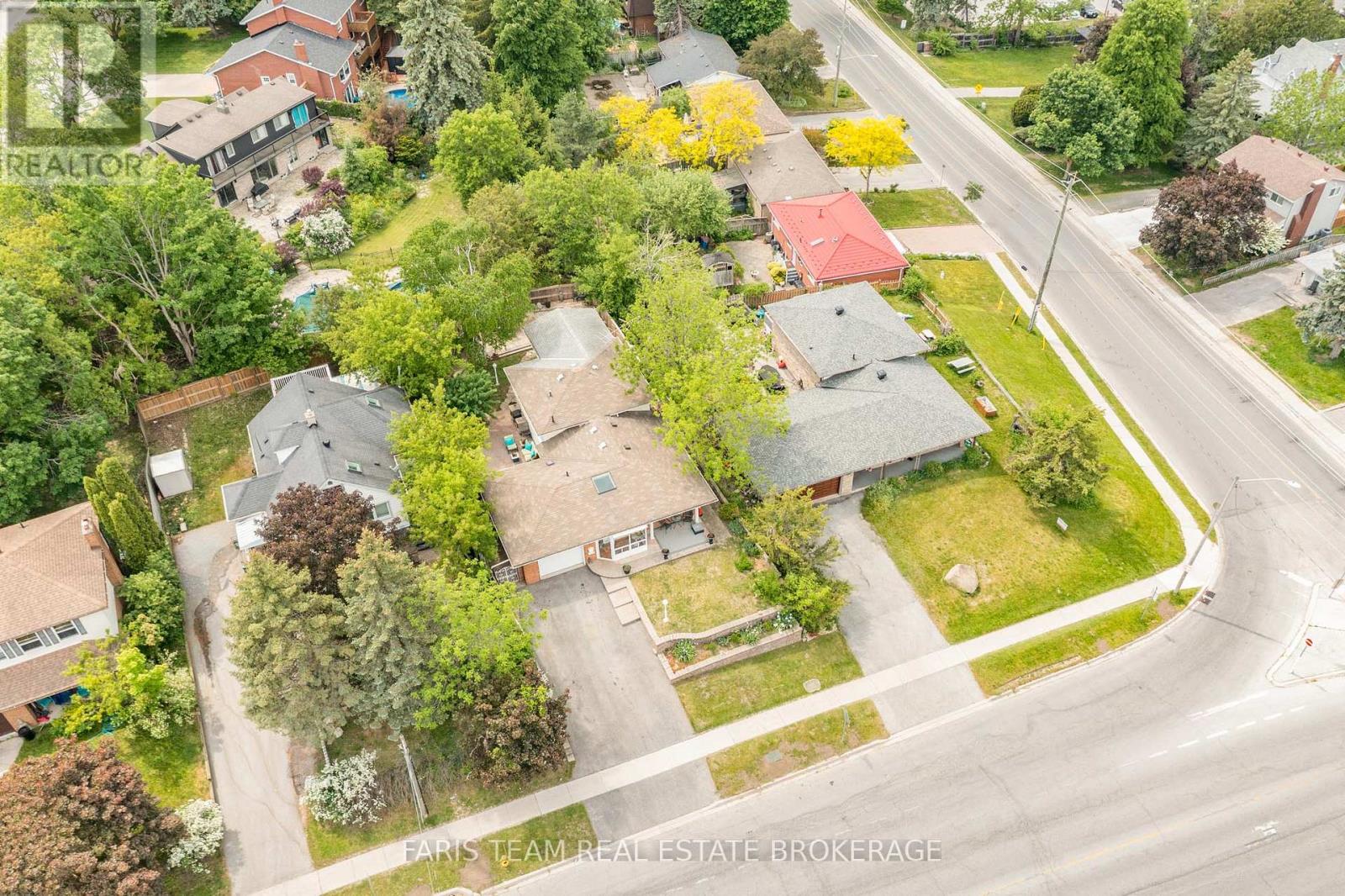 82 Bayview Drive, Barrie (Allandale Heights), Ontario  L4N 3P1 - Photo 43 - S13784338