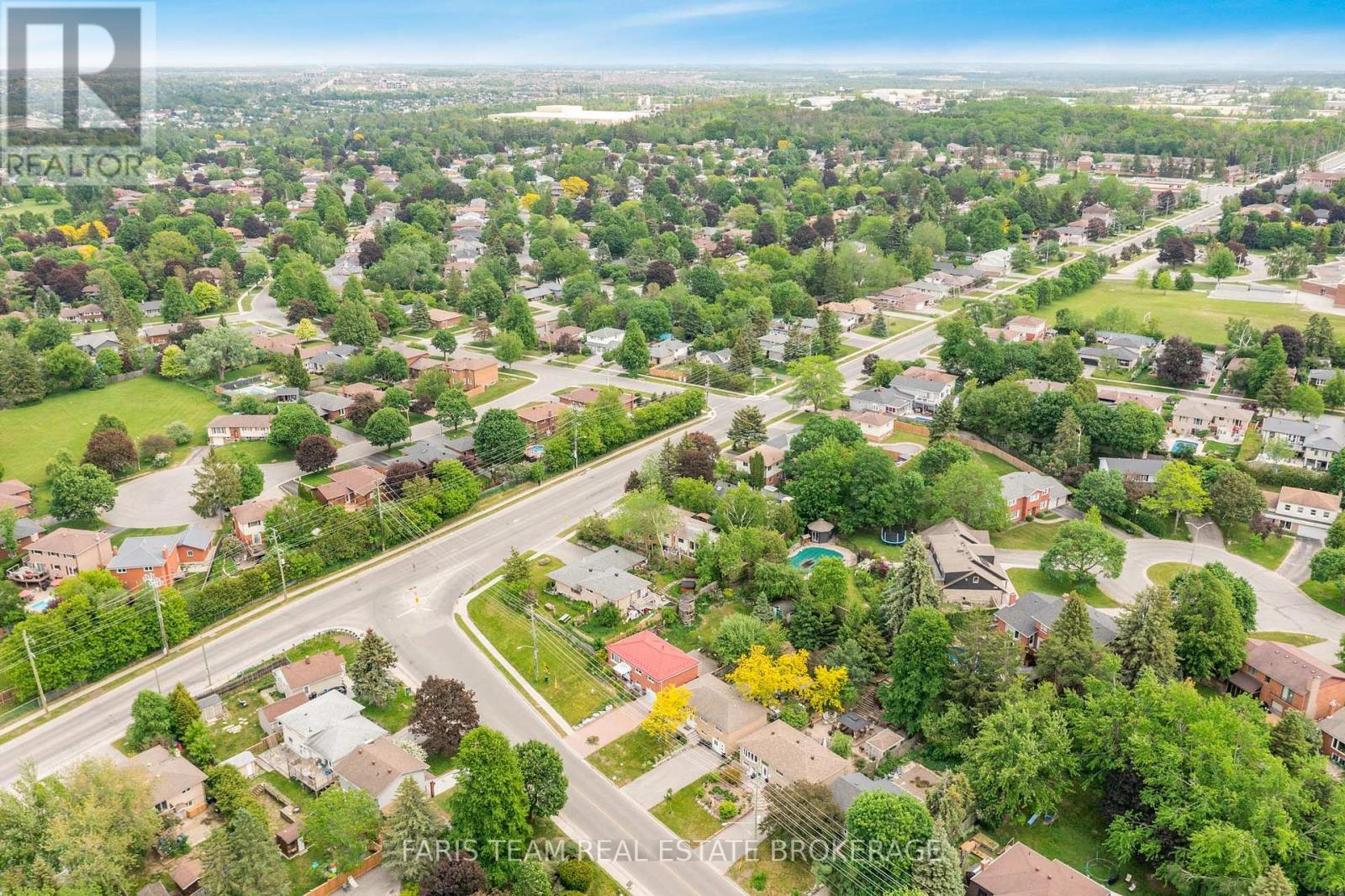 82 Bayview Drive, Barrie (Allandale Heights), Ontario  L4N 3P1 - Photo 45 - S13784338