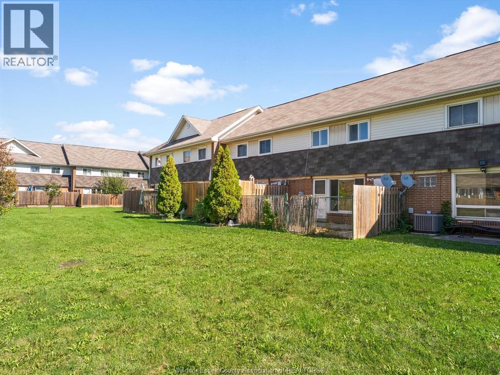 2659 Meadowbrook Lane Unit# 29, Windsor, Ontario  N8T 2Y3 - Photo 34 - 26022596