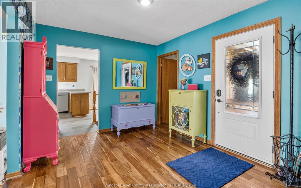 1748 Hebert Street, Tecumseh, Ontario  N8N 4G2 - Photo 5 - 26022376