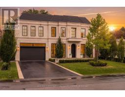 18 BLAIR ATHOL CRESCENT, Toronto, Ontario