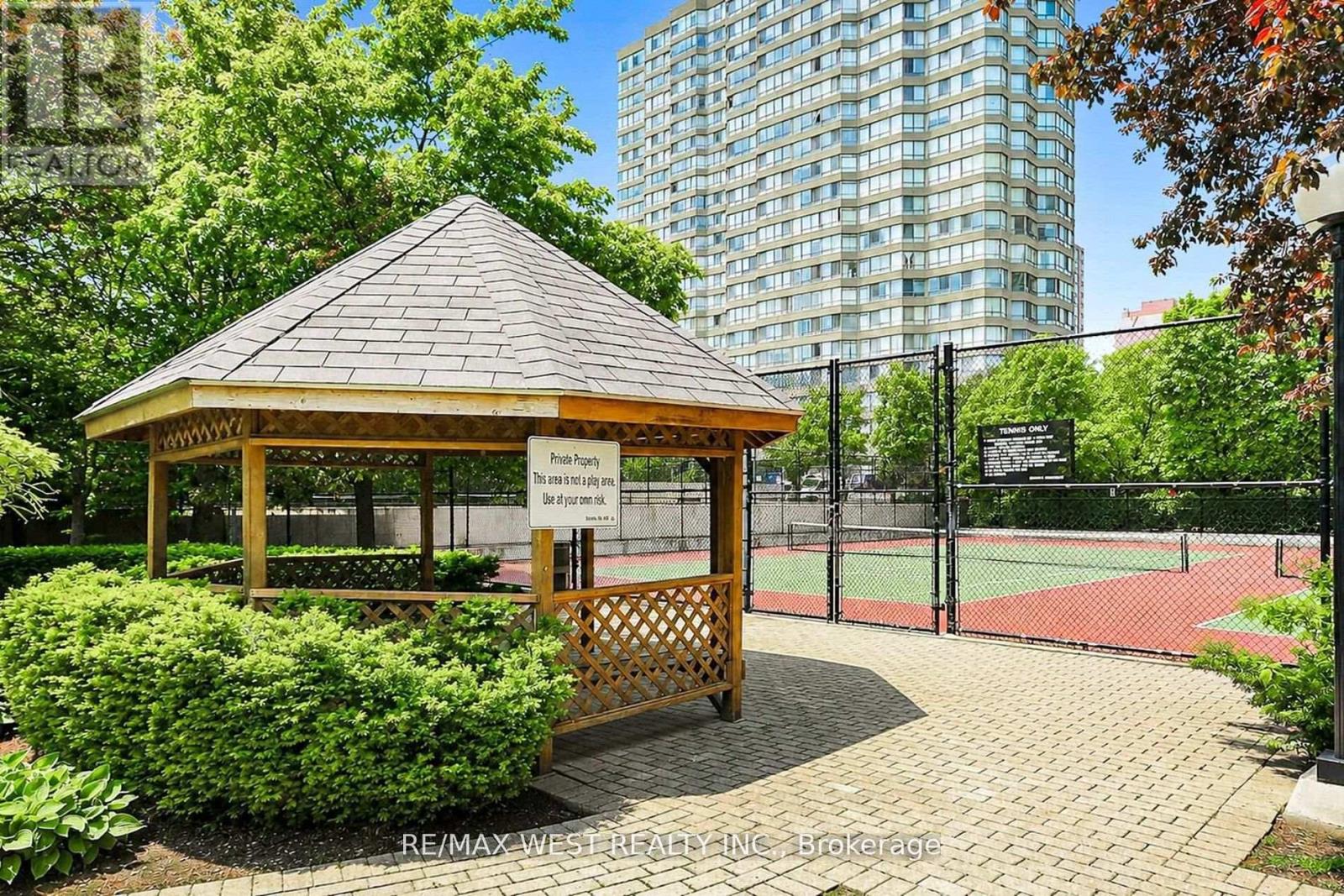 1801 - 55 Elm Drive W, Mississauga, Ontario  L5B 3Z3 - Photo 3 - W13784192