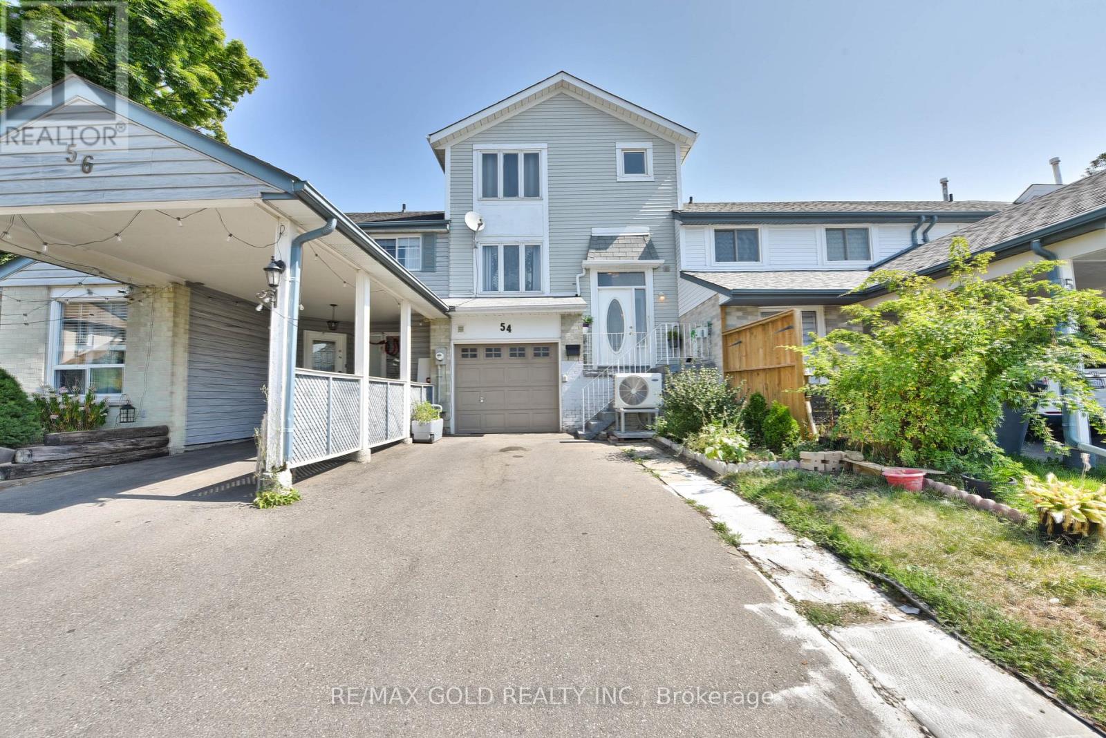 54 NOTTAWASAGA CRESCENT, Brampton, Ontario