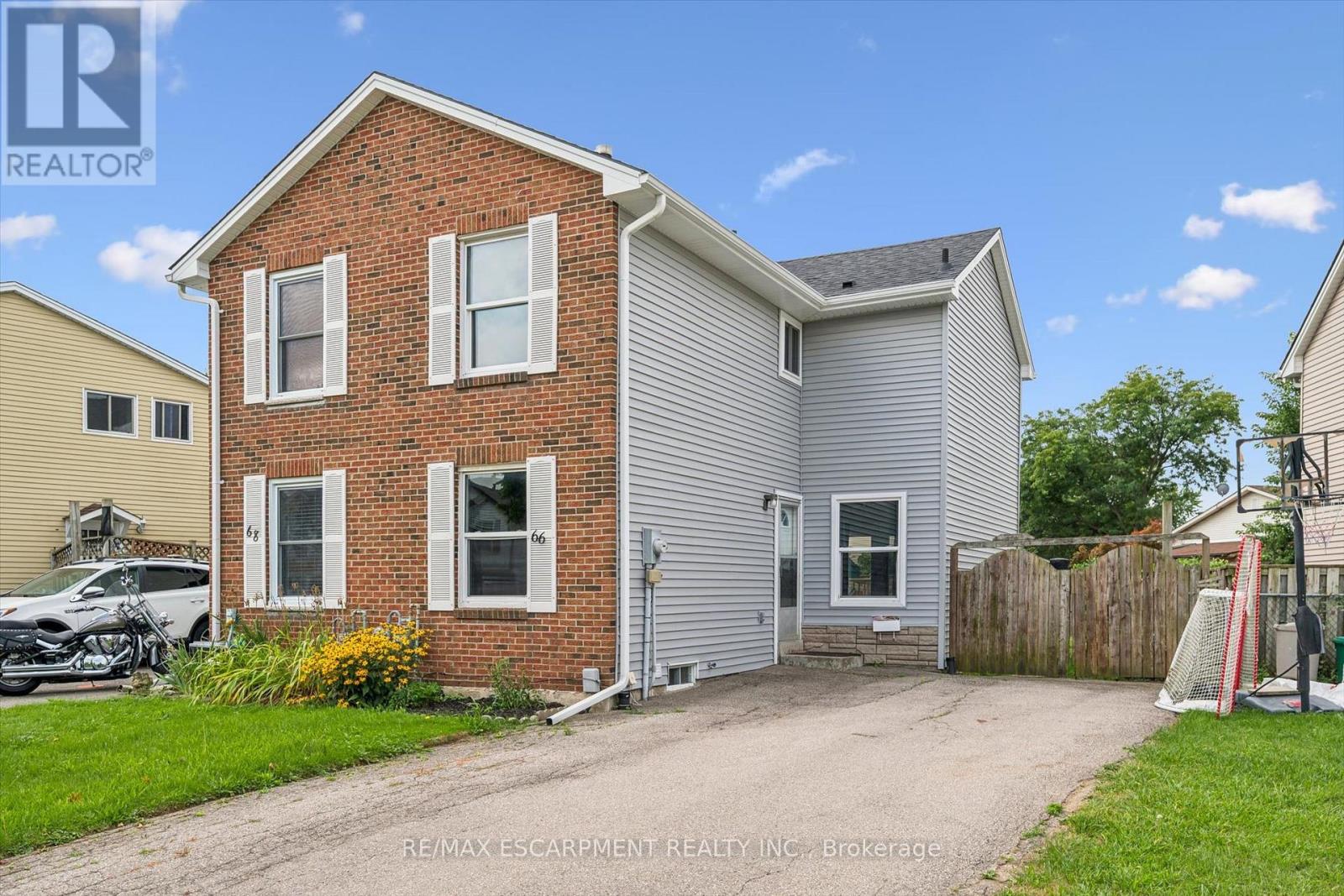 66 Banbury Road, Brantford, Ontario  N3P 1C3 - Photo 2 - X13784128