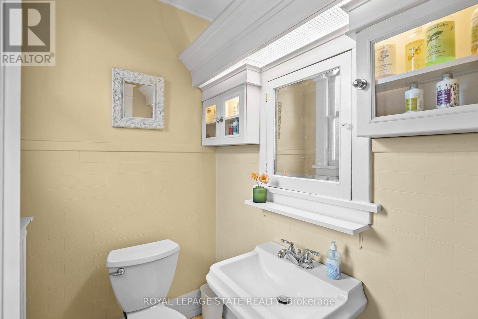 247 Macnab Street S, Hamilton, Ontario  L8P 3E2 - Photo 24 - X13784330