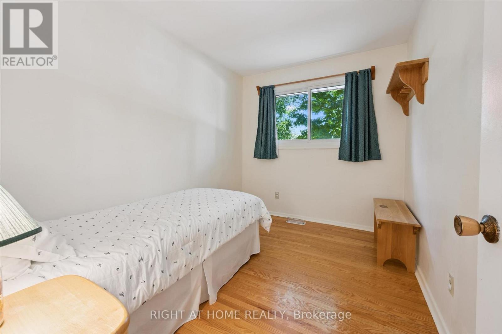 200 Cedarbrae Avenue, Waterloo, Ontario  N2L 4S5 - Photo 17 - X13784334