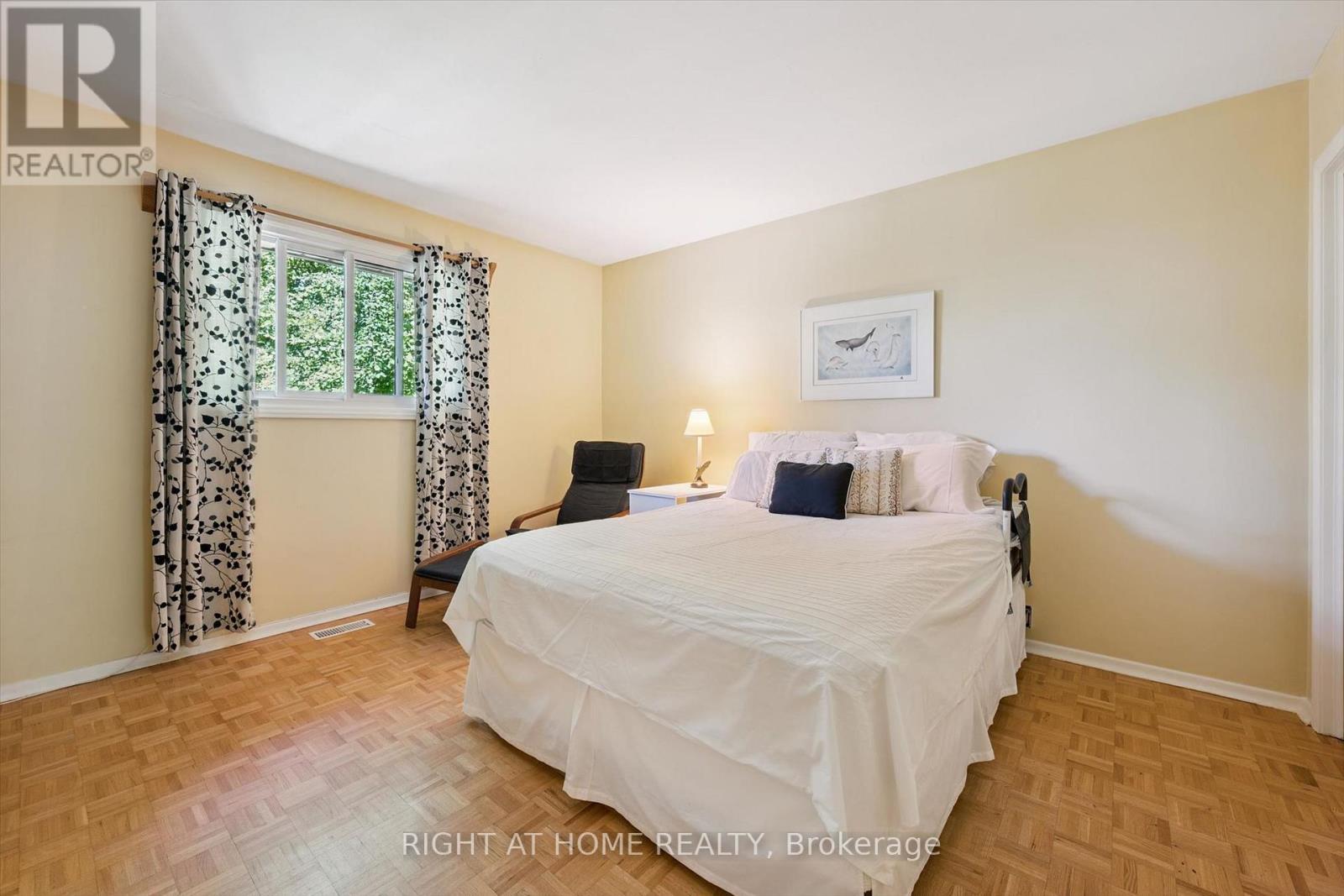 200 Cedarbrae Avenue, Waterloo, Ontario  N2L 4S5 - Photo 22 - X13784334
