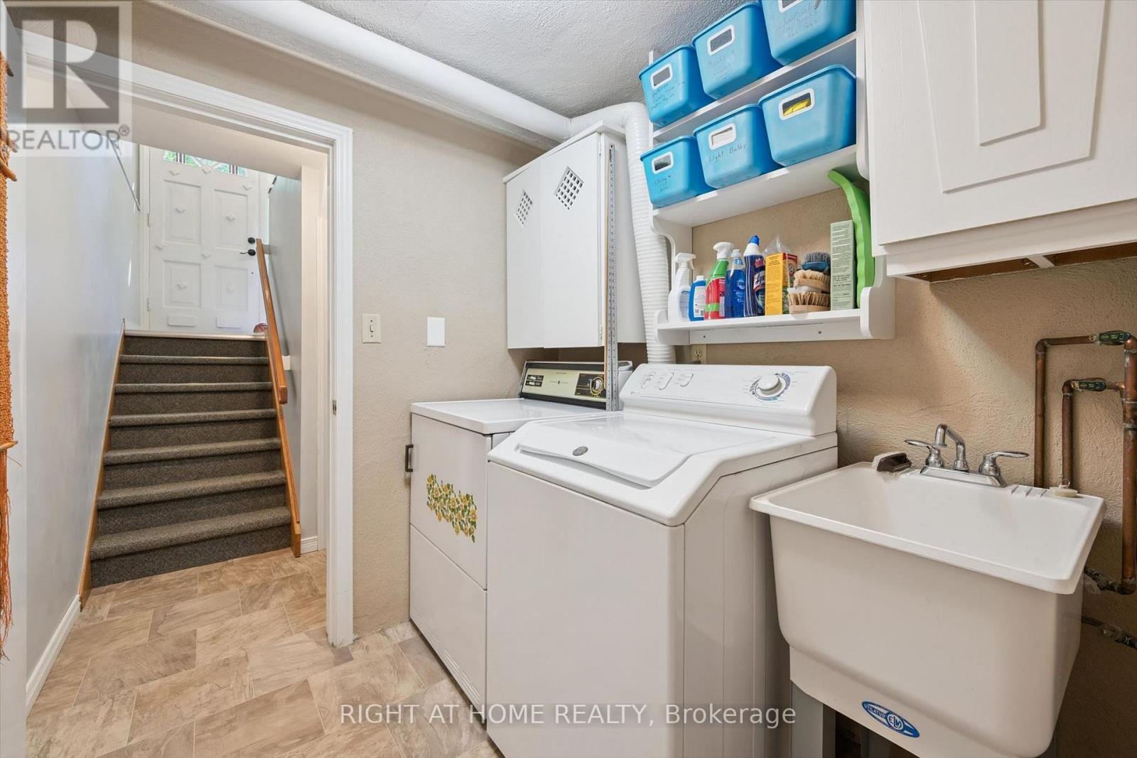 200 Cedarbrae Avenue, Waterloo, Ontario  N2L 4S5 - Photo 30 - X13784334