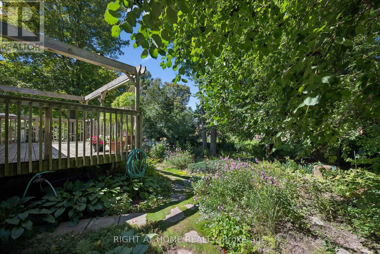 200 Cedarbrae Avenue, Waterloo, Ontario  N2L 4S5 - Photo 33 - X13784334
