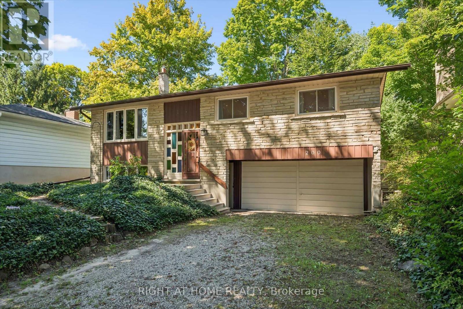 200 Cedarbrae Avenue, Waterloo, Ontario  N2L 4S5 - Photo 37 - X13784334