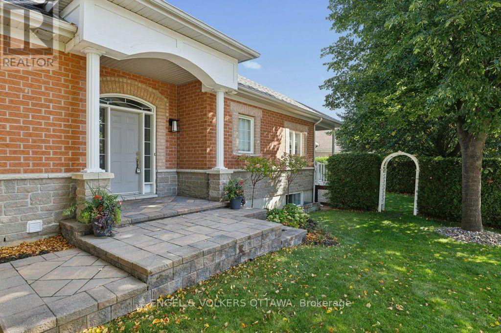 5 Goldora Private, Ottawa, Ontario  K2T 1K8 - Photo 3 - X13784668