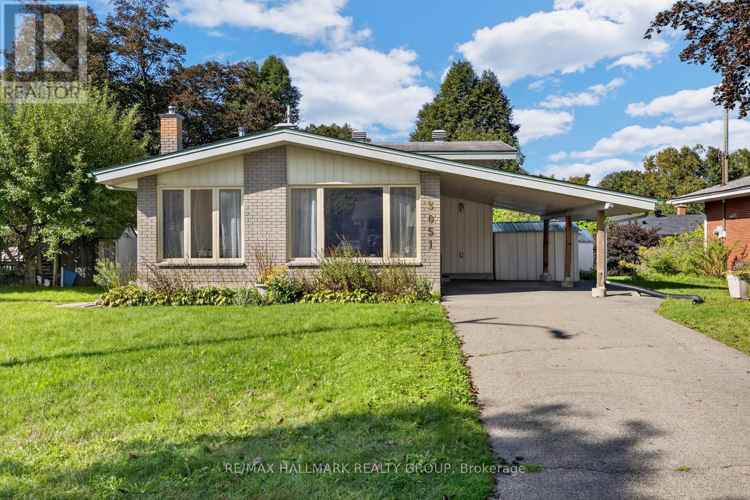 3051 Cowan Crescent, Ottawa, Ontario  K1V 8K9 - Photo 1 - X13784764